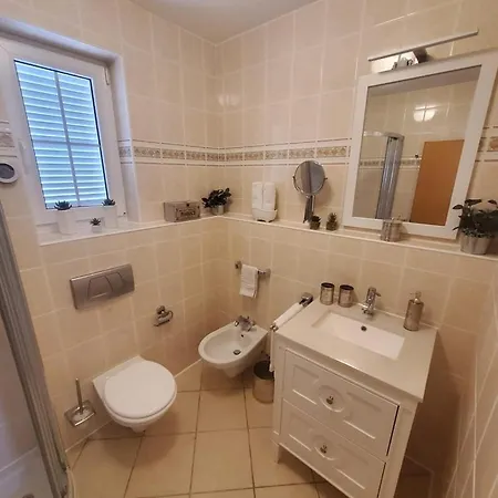 Appartement With Parking Space - 27868 Primošten